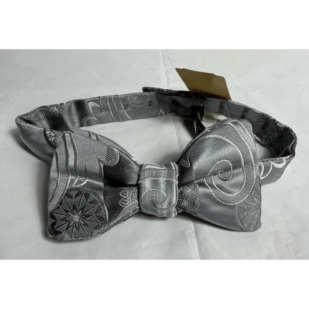 Ermenegildo Zegna NWT Made In Italy Silk Patterned Bow Tie Adjustable Mens